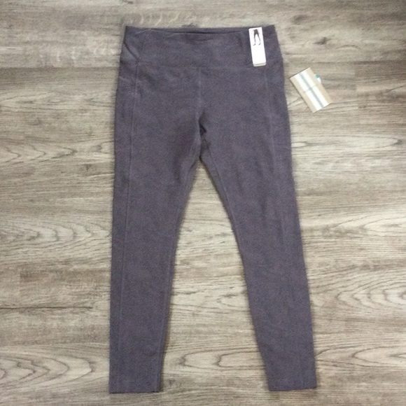 Mondetta - Performance + Luxury Side Pocket Legging - Picture 2 of 5